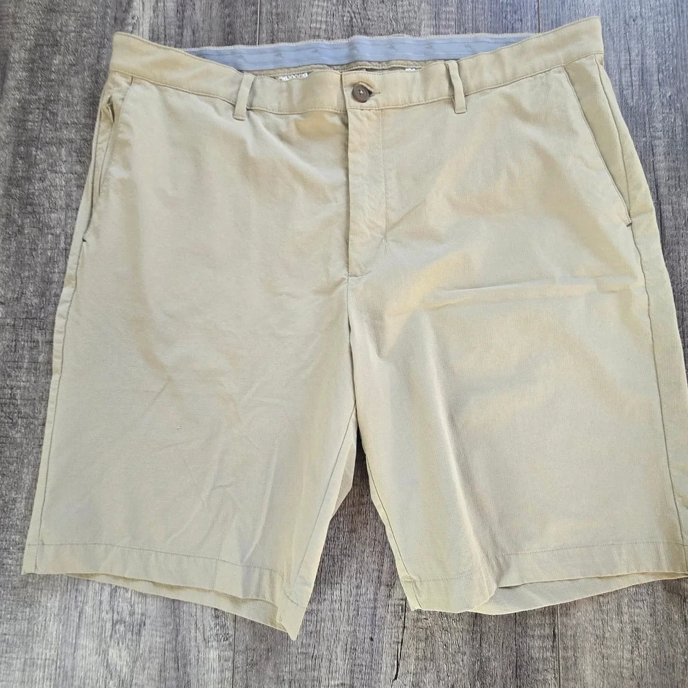 Tommy Bahama Boracay Performance Shorts‎ Mens 40 Khaki Tan Stretch Golf Casual